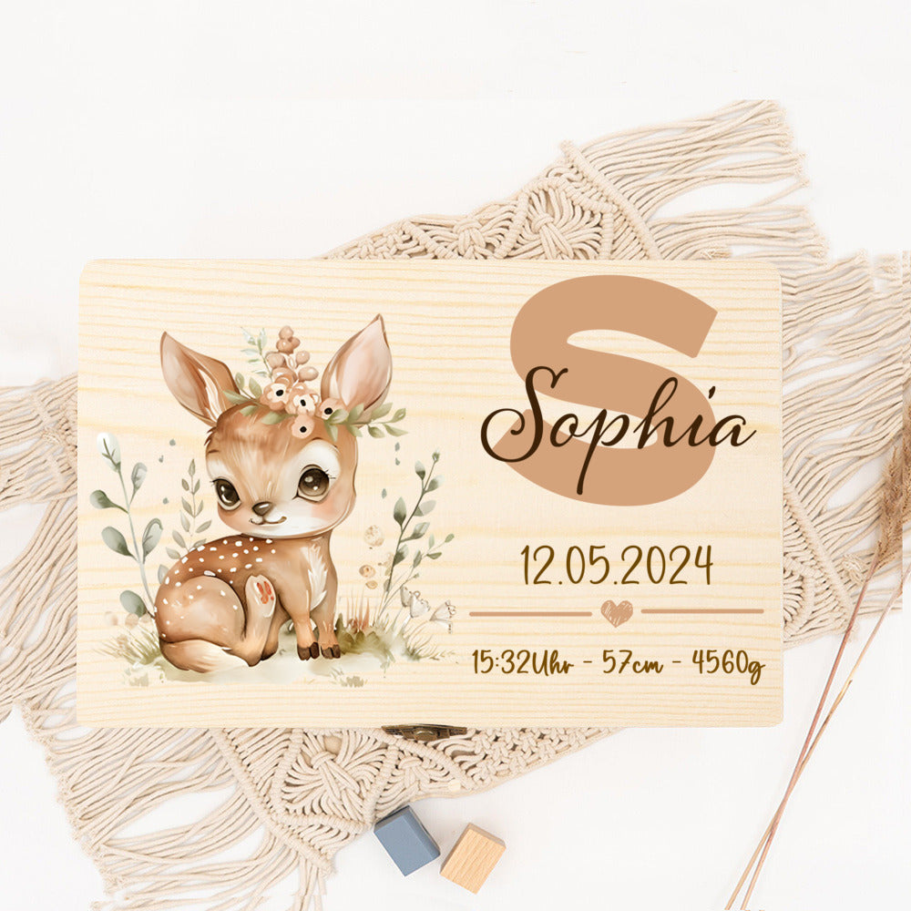 Personalisierte Erinnerungsbox aus Buchenholz – Mit Name & Geburtsdaten graviert, Aufbewahrungsbox mit Häschen-Motiv, Geschenk zur Geburt & Taufe