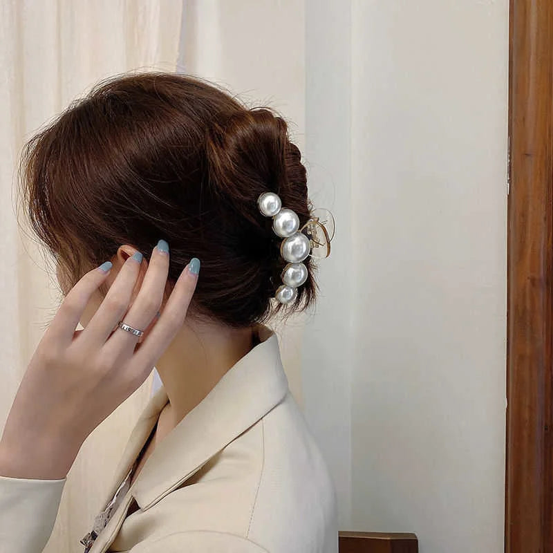 Acryl Daisy Hair Clip
