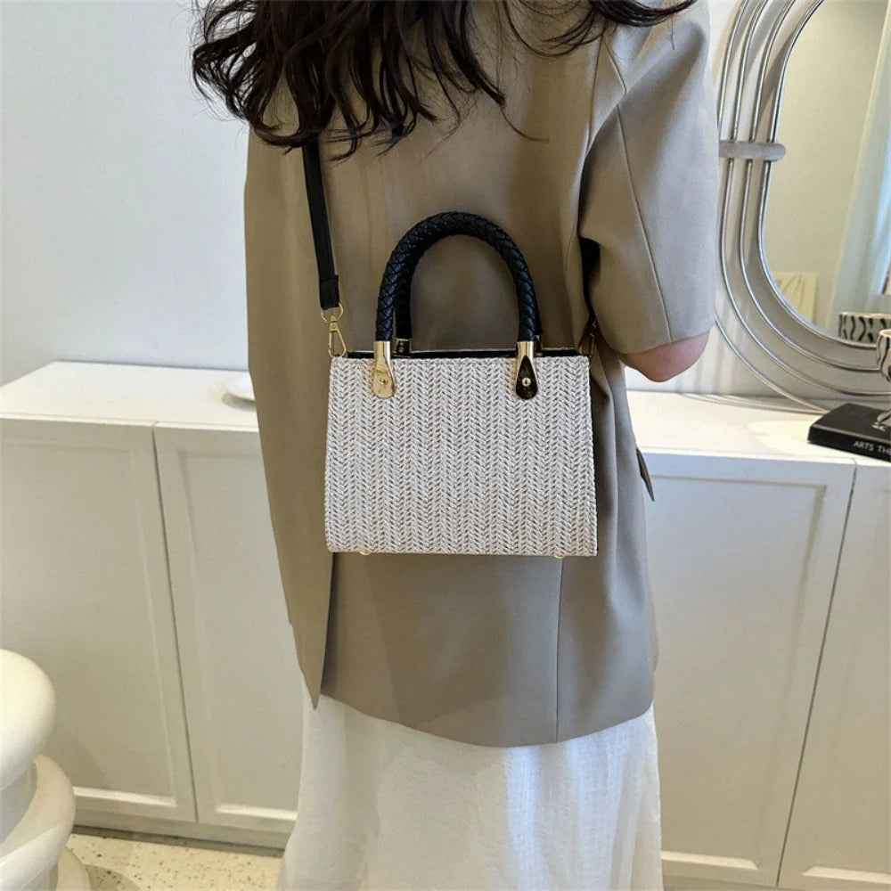 Modische, minimalistische, gewebte Handtasche, einfarbige Umhängetasche aus Strohgeflecht, vielseitige, lässige kleine quadratische Tasche