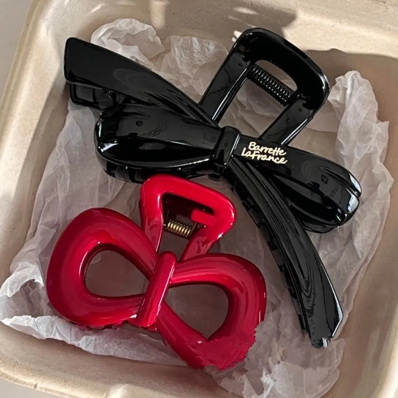 2-teiliges Vintage Haarclip-Set – Blau Polka Dots & Rote Schleife | Koreanische Haarspangen für Damen