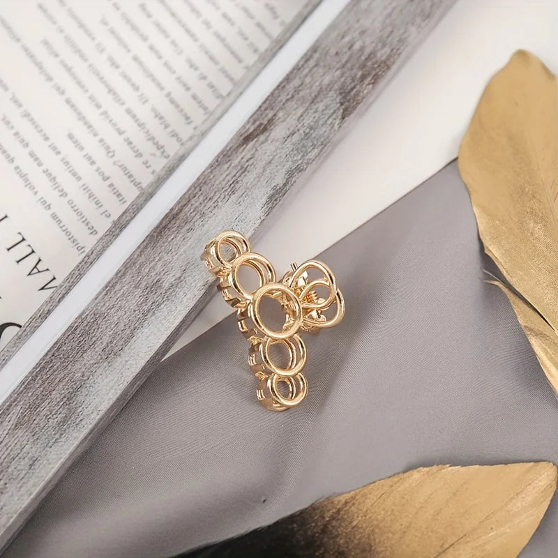Mode Einfache Non Slip Mini Hohl Herz Metall Haar Klaue Clips Gold Geometrische Pony Barrettes Haar Kiefer Für Frauen Mädchen Täglich
