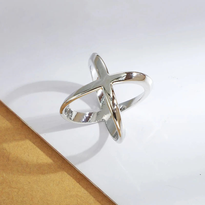 3 stücke Mode Kreuz Schal Clip X Form Metall Broschen Für Frauen Hohl Bogen Schals Schnalle Halter Schals Schmuck Kleidung zugriffs