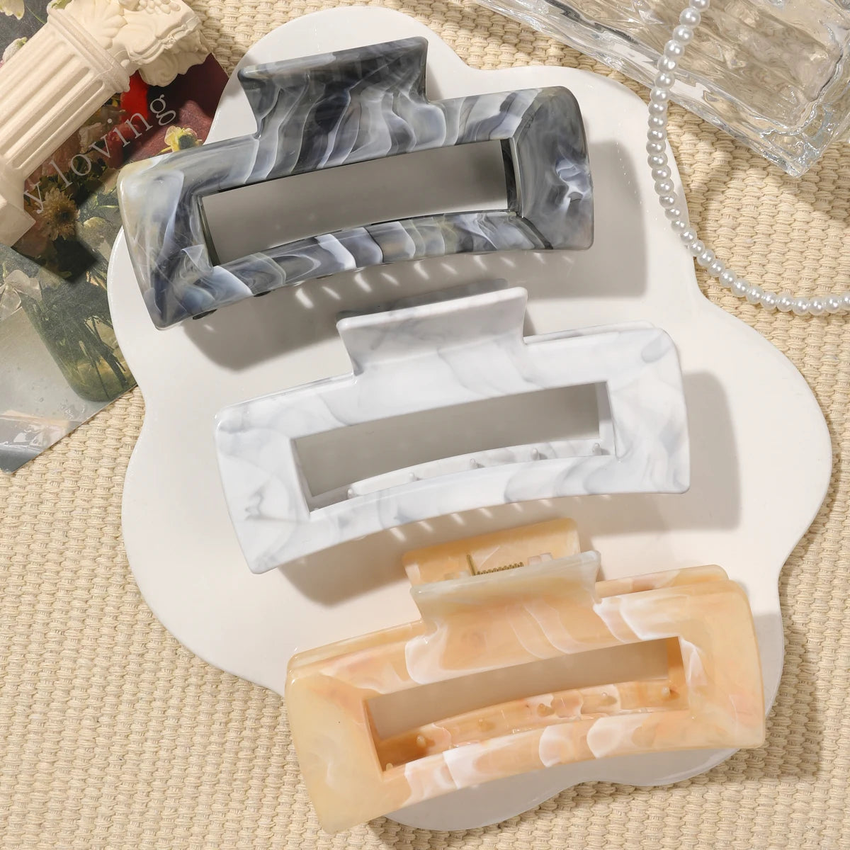 Große Marmor-Haarklammern 2er-Set – Starker Halt für dickes Haar