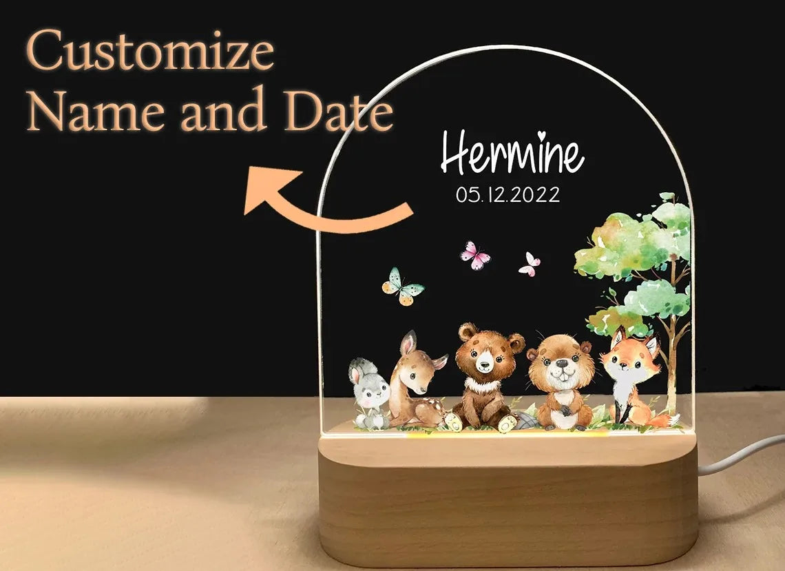 Personalisierbares Baby Nachtlicht mit USB & Holzbasis