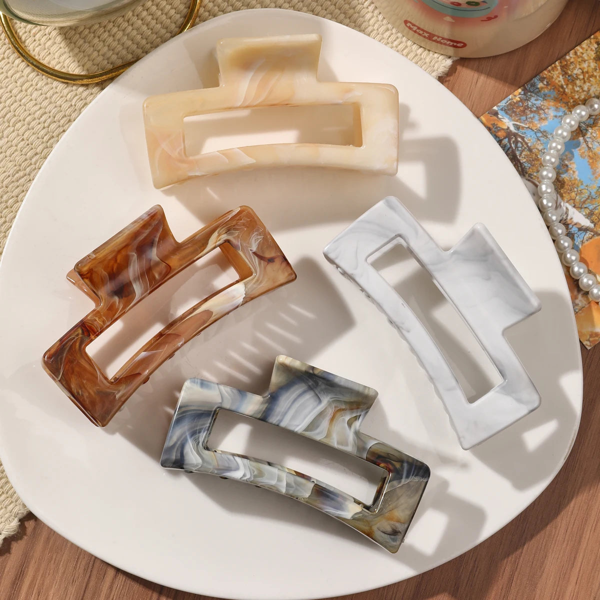 Große Marmor-Haarklammern 2er-Set – Starker Halt für dickes Haar