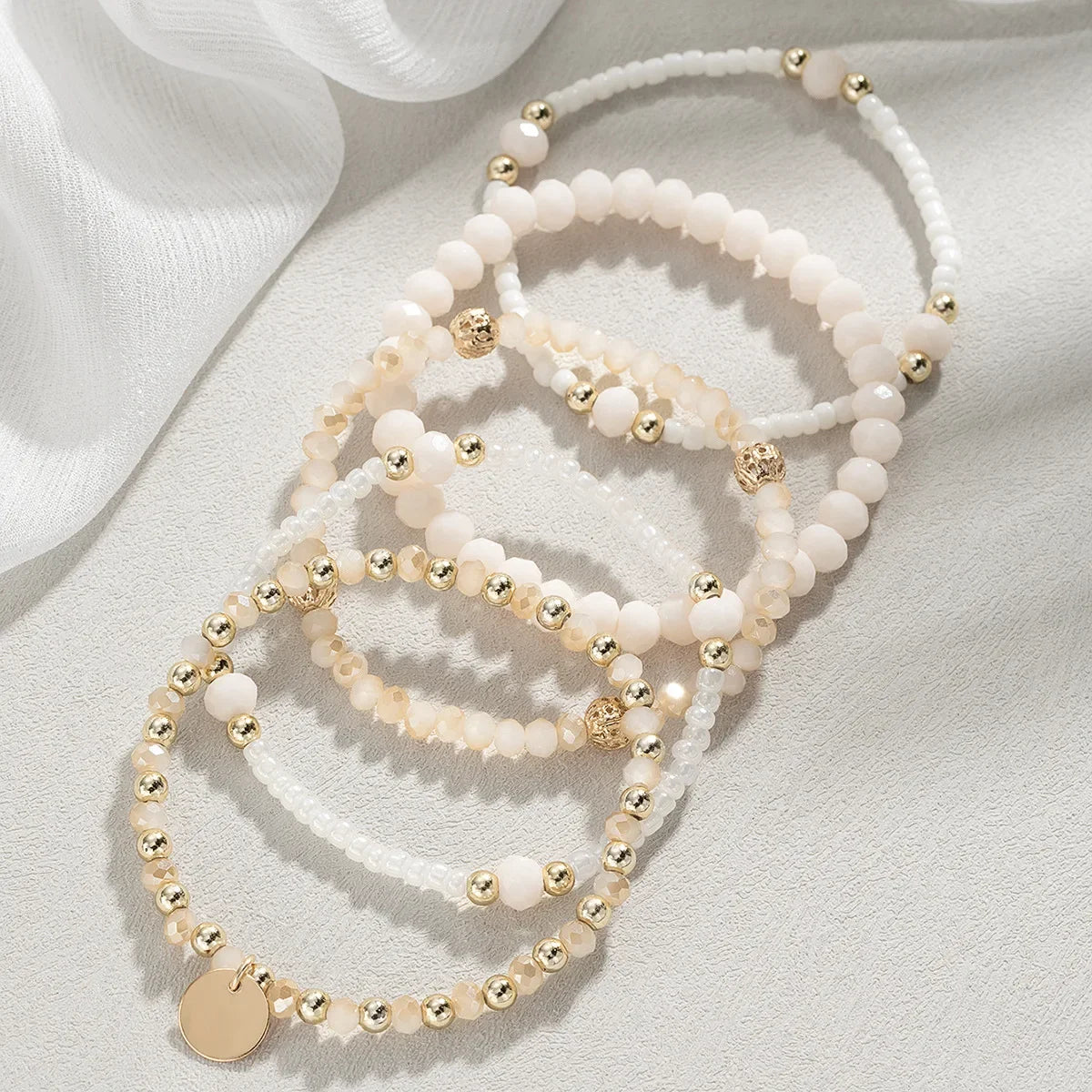 5Pcs Mode Harz Perlen Armband Set Für Frauen Runde Stück Charme Elastische Perle Kette Armreif Handgelenk Strap Weibliche Urlaub schmuck