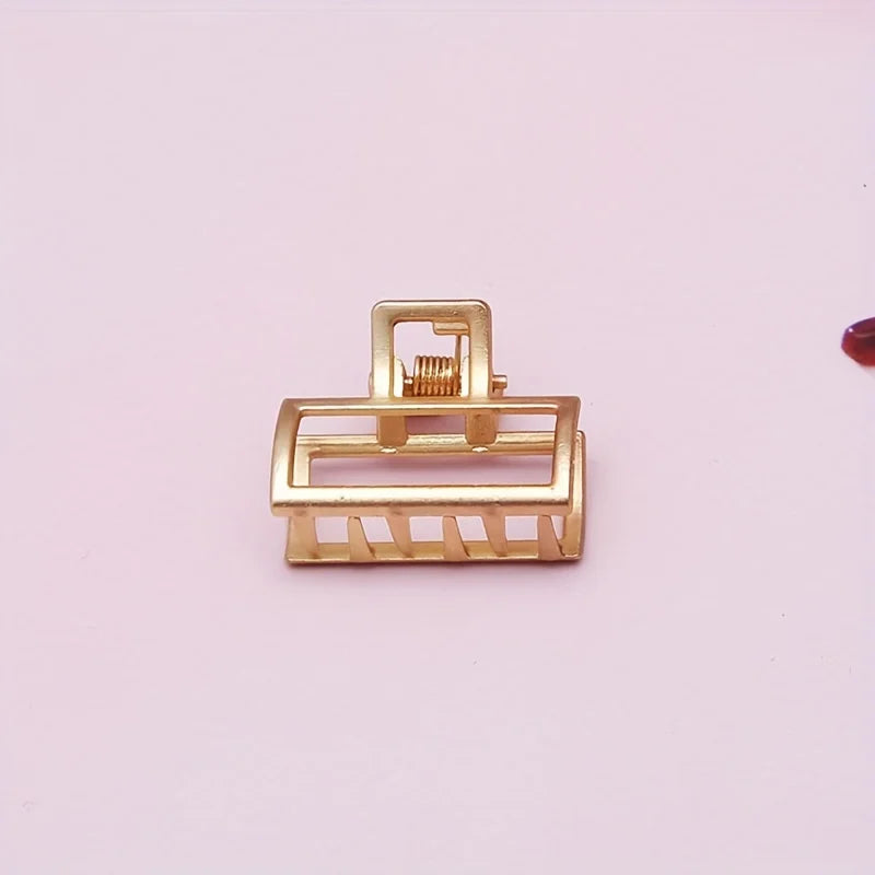 Mode Einfache Non Slip Mini Hohl Herz Metall Haar Klaue Clips Gold Geometrische Pony Barrettes Haar Kiefer Für Frauen Mädchen Täglich
