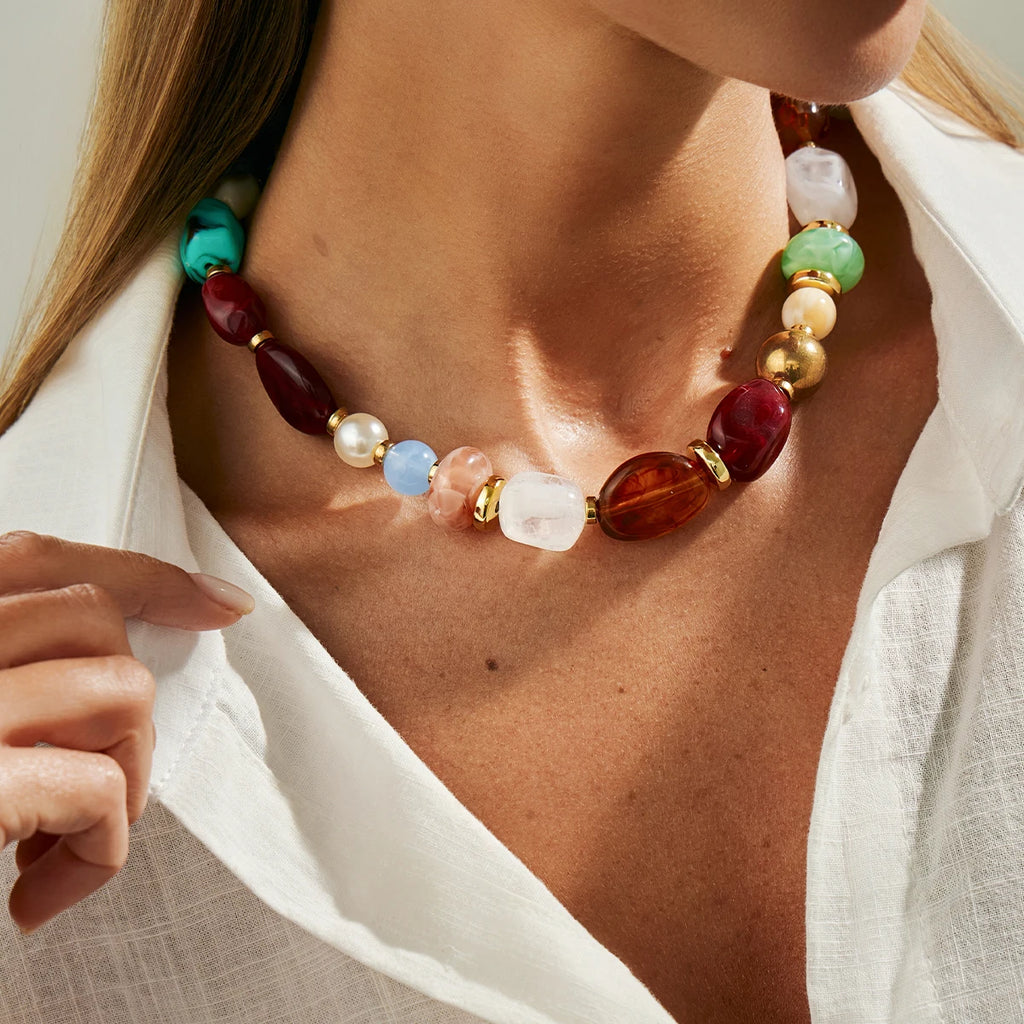 KunJoe Böhmische farbige Harzperlen-Halskette für Frauen, Vintage, verstellbare Acryl-Kurzhalskette, Schmuck am Hals
