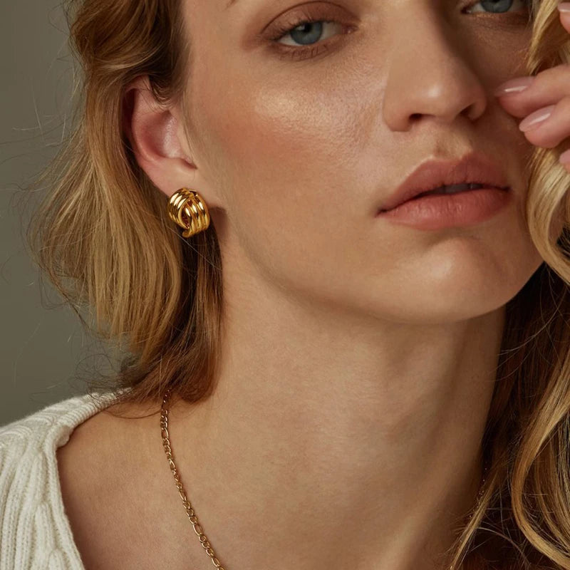 Mode Glänzende Drei-Schicht Strukturierte Kreuzung Knoten Ohrringe für Frauen Gold Farbe Edelstahl Ohrring Vintage-Schmuck Geschenk