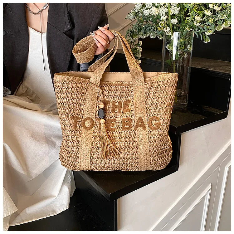 Französischer Stil, große Kapazität, gewebte Strohtasche für Damen, neue Strandurlaub-Umhängetasche, lässige Pendler-Einkaufstasche, Geldbörse