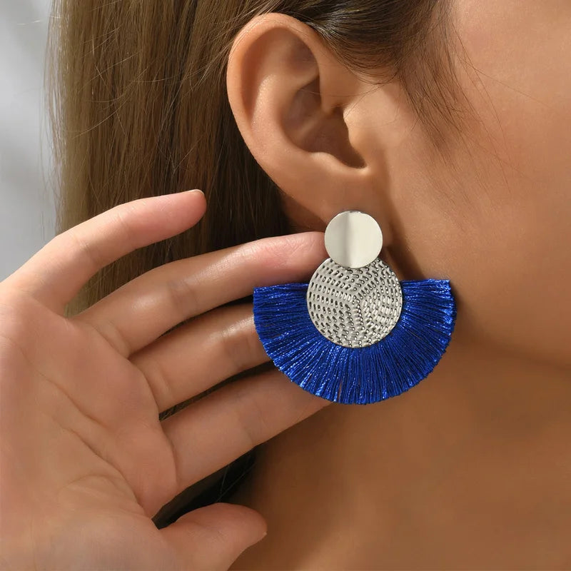 Mode Böhmischen Große Quaste Baumeln Weiße Fringe Weibliche Ohrringe Tropfen Ohrringe für Frauen Erklärung Hochzeit Schmuck