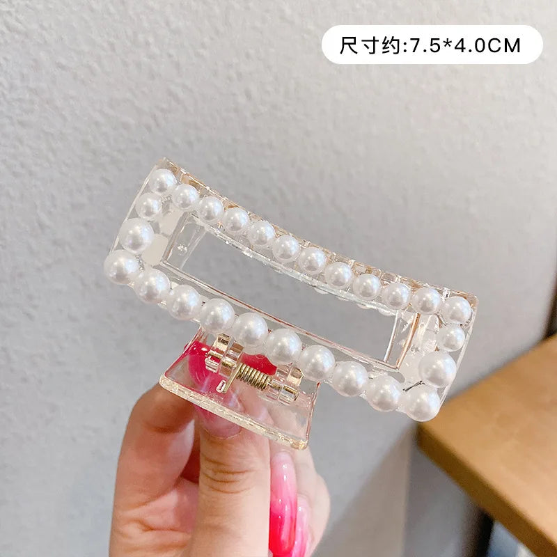 Acryl Daisy Hair Clip