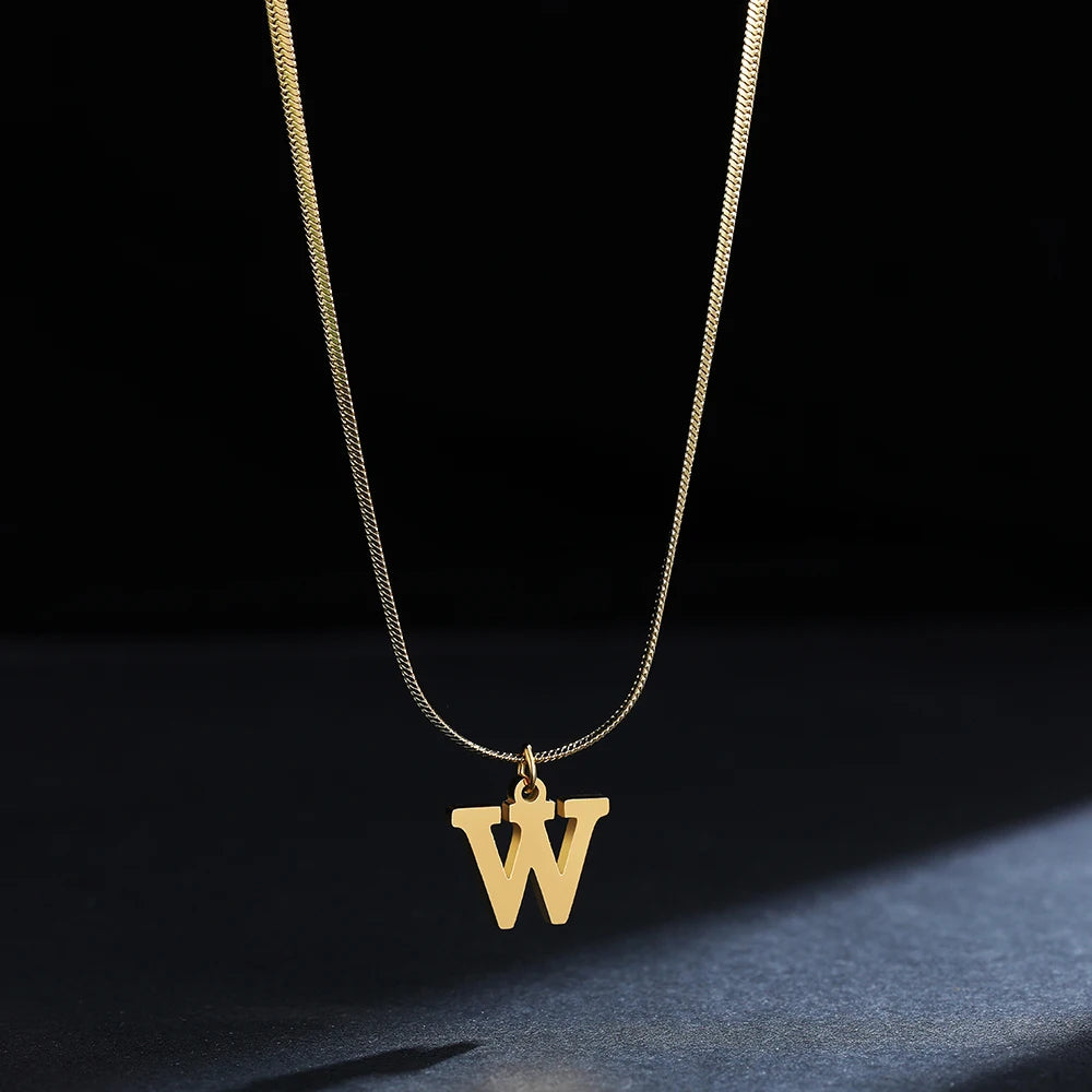 A-Z Alphabet vergoldeter Edelstahl Anhänger Halskette für Frauen Schlangenkette Anfangsbuchstabe Schlüsselbein Halsketten Kragen Schmuck
