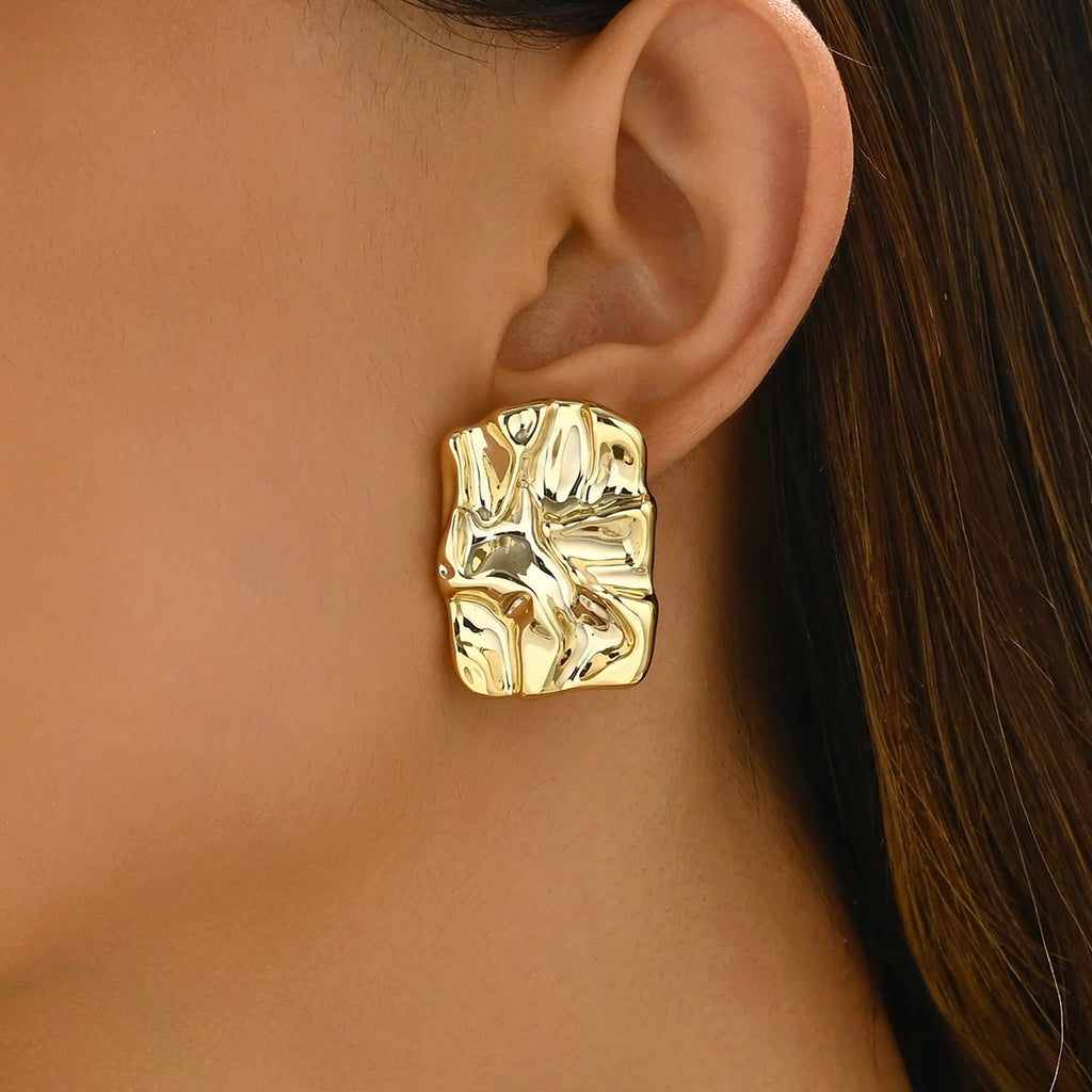 Natura Sabi Geometrische unregelmäßige metallische Farbohrringe für Frauen 2024, minimalistischer Stil, Persönlichkeitsohrringe, trendiger Schmuck, Geschenk