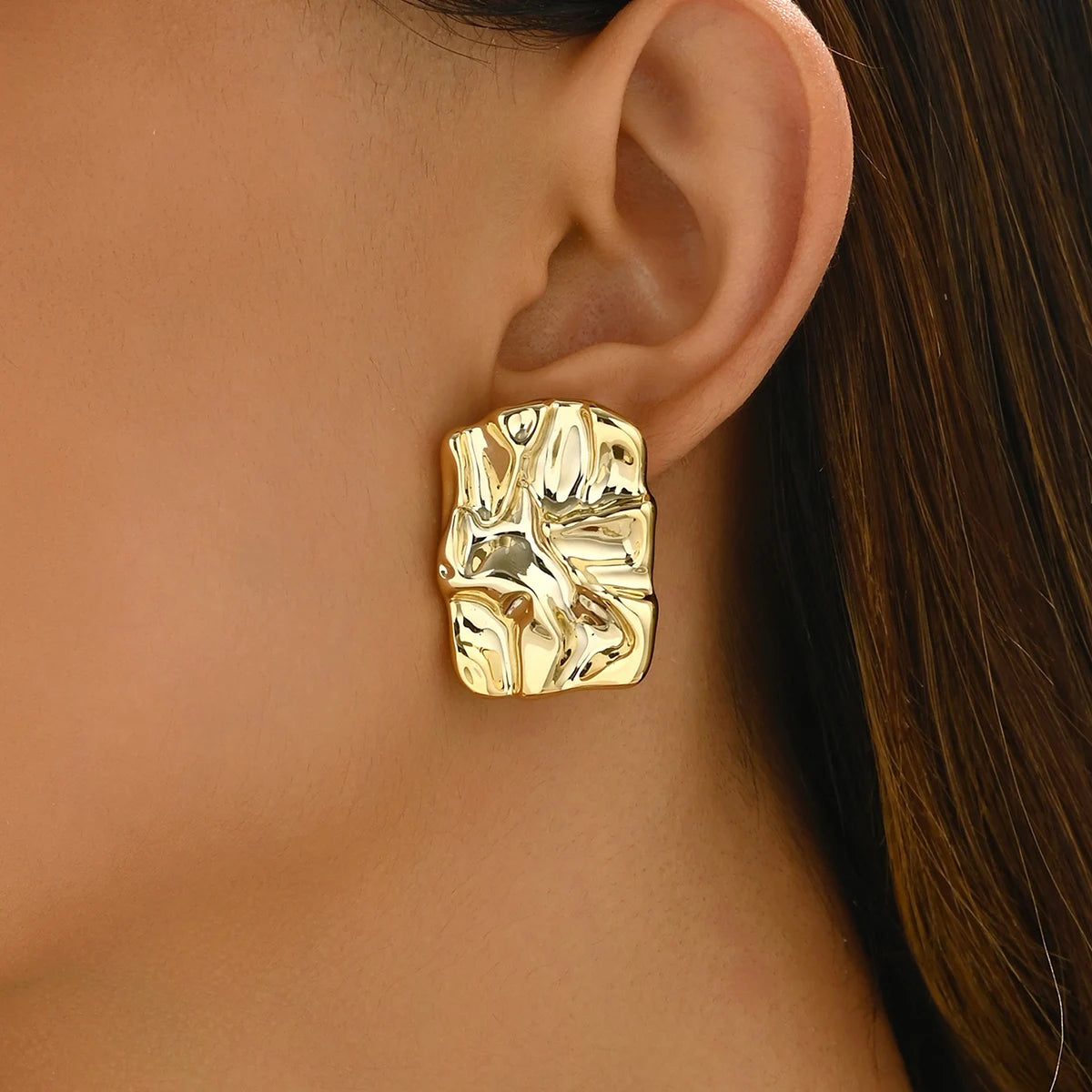 Natura Sabi Geometrische unregelmäßige metallische Farbohrringe für Frauen 2024, minimalistischer Stil, Persönlichkeitsohrringe, trendiger Schmuck, Geschenk