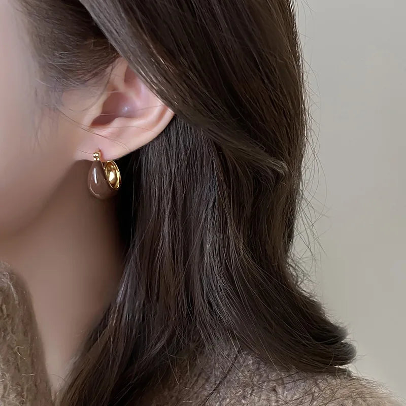 Vintage Tropft Öl U-förmigen Ohrring für Frauen Einfache Creolen Temperament Persönlichkeit Alle-passenden Schmuck Weibliche 2024