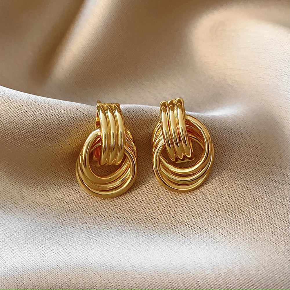 Mode Glänzende Drei-Schicht Strukturierte Kreuzung Knoten Ohrringe für Frauen Gold Farbe Edelstahl Ohrring Vintage-Schmuck Geschenk