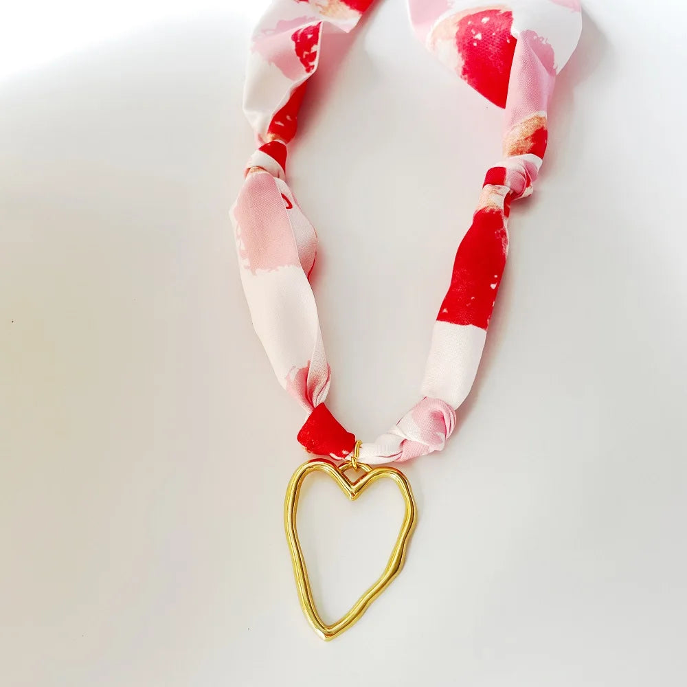 30 neue Feiertags-Spaß-Schal-Halskette mit riesigen Herzen oder kleinen Herzen, Weihnachtsgeschenk für Frauen, Mädchen, Mama