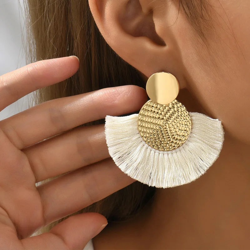 Mode Böhmischen Große Quaste Baumeln Weiße Fringe Weibliche Ohrringe Tropfen Ohrringe für Frauen Erklärung Hochzeit Schmuck
