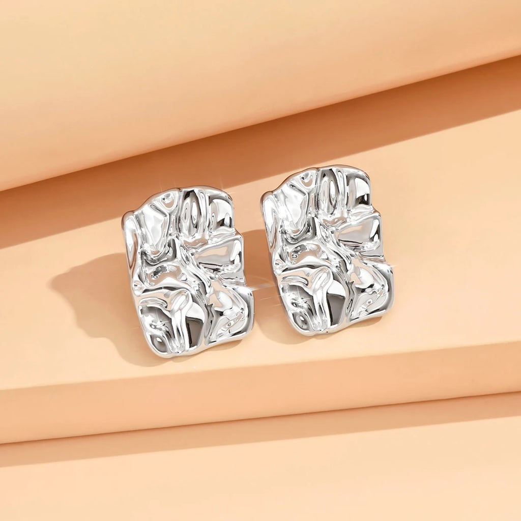 Natura Sabi Geometrische unregelmäßige metallische Farbohrringe für Frauen 2024, minimalistischer Stil, Persönlichkeitsohrringe, trendiger Schmuck, Geschenk
