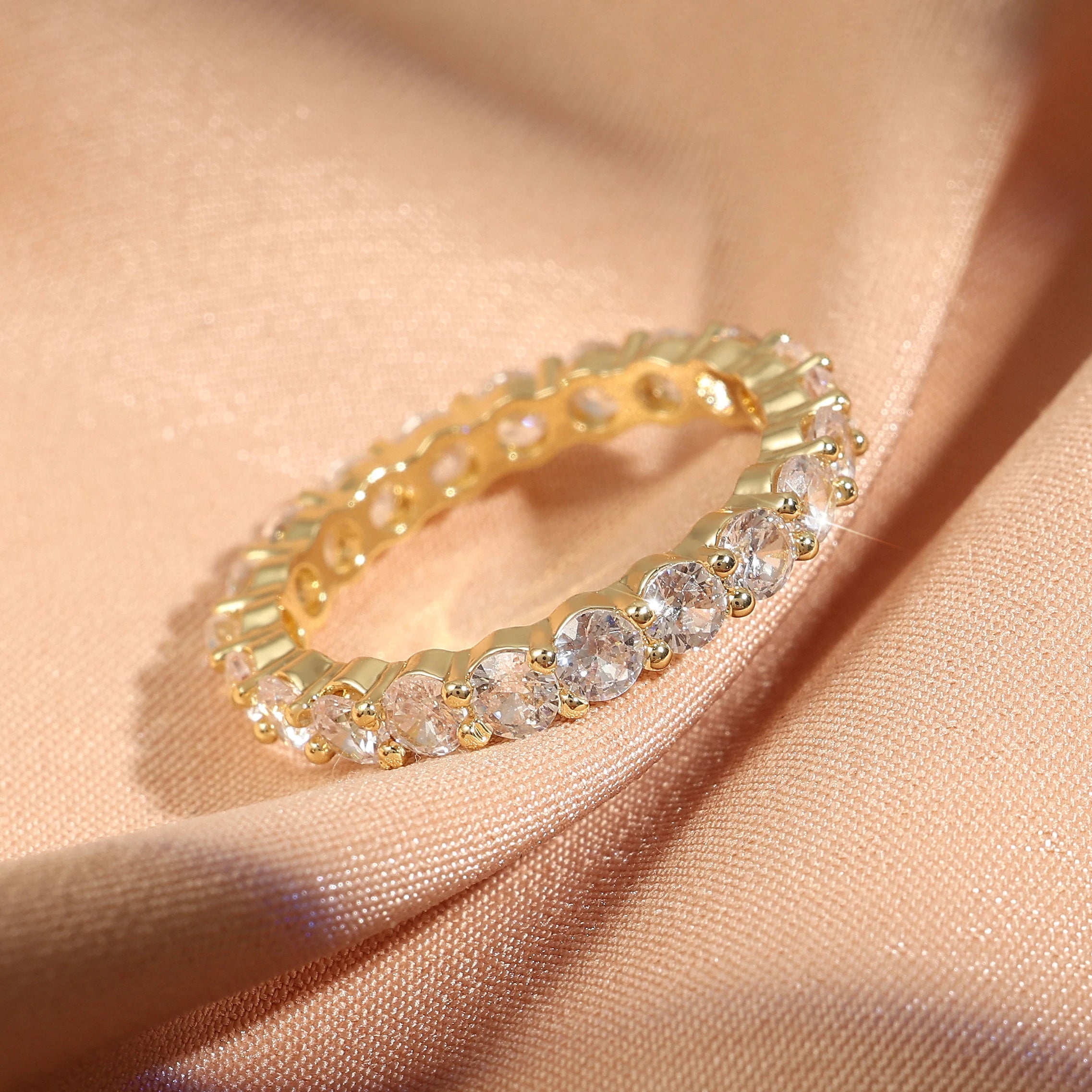 Klassische Baguette-Zirkonia-Verlobungsringe für Damen, luxuriöser, 18 Karat vergoldeter Hochzeitsschmuck