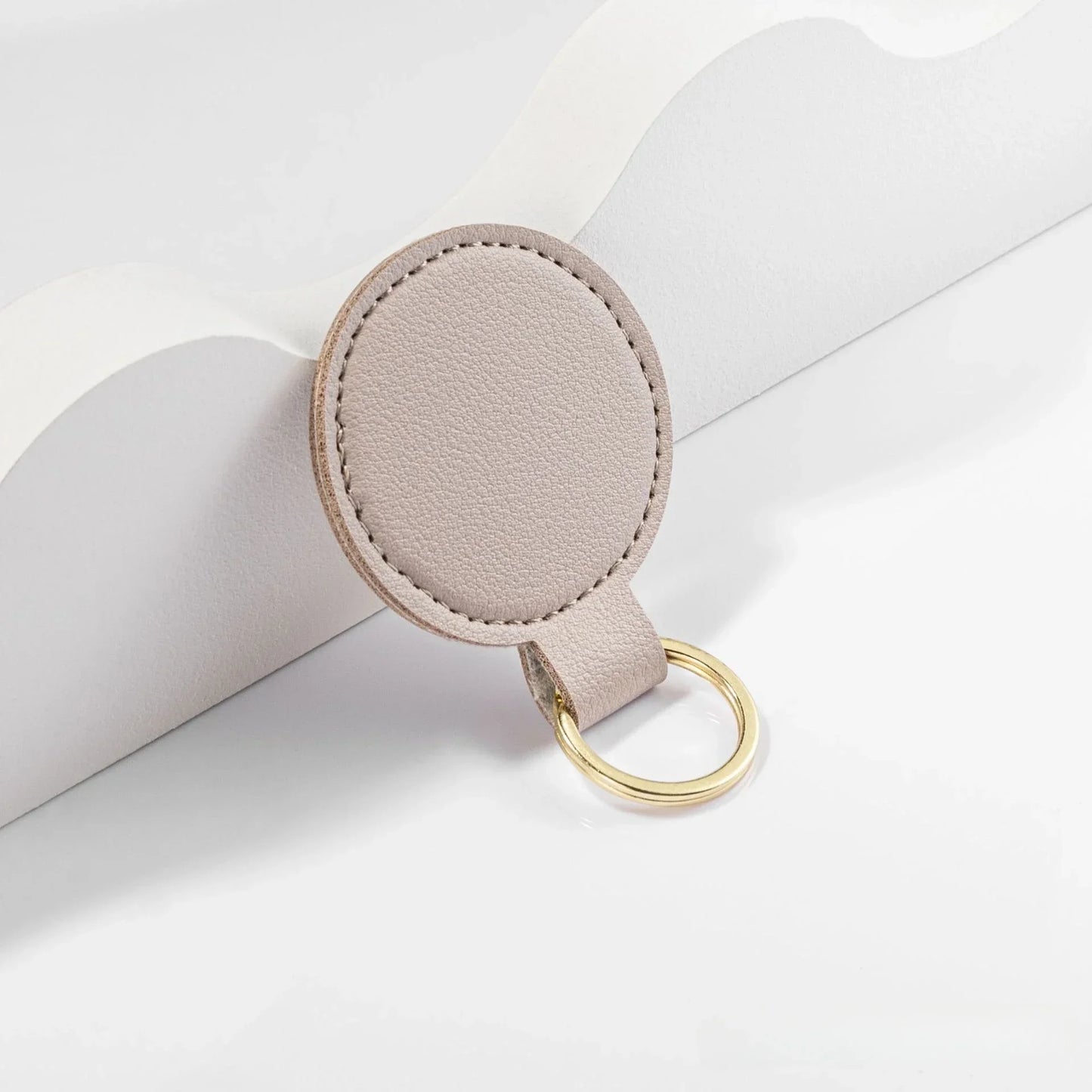 Personalisierter runder Schlüsselanhänger aus PU-Leder