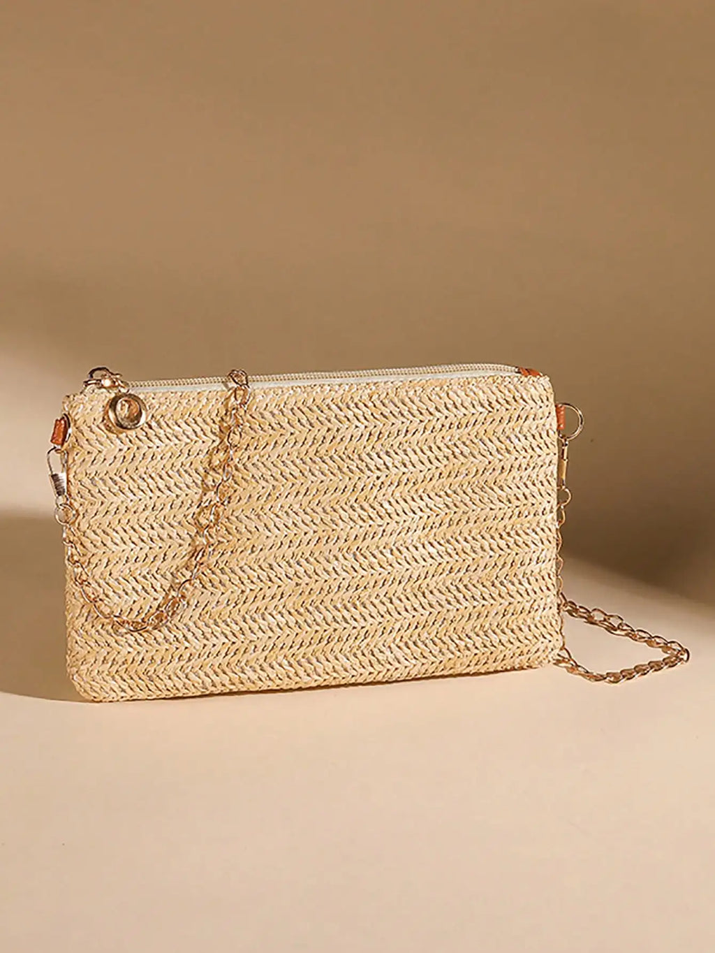 Neue kleine quadratische Tasche aus Strohgewebe, einfache und modische Handytasche mit Kette, kleine, leichte und vielseitige Mini-Umhängetasche