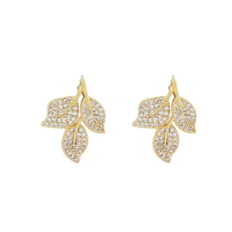 Zarter Blatt-Ohrring mit glänzendem Blatt für Damen, silberfarben/goldfarben, modische Ohrstecker, ausgefallenes Mädchen-Geschenk 2024, Schmuckgeschenke