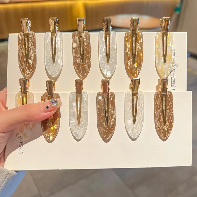 4 stücke Einfache Gemischte Farbe Haar Clips Seite Keine Spur Pony Entenschnabel Clips Elegante Damen Kopfbedeckungen Haar Zubehör