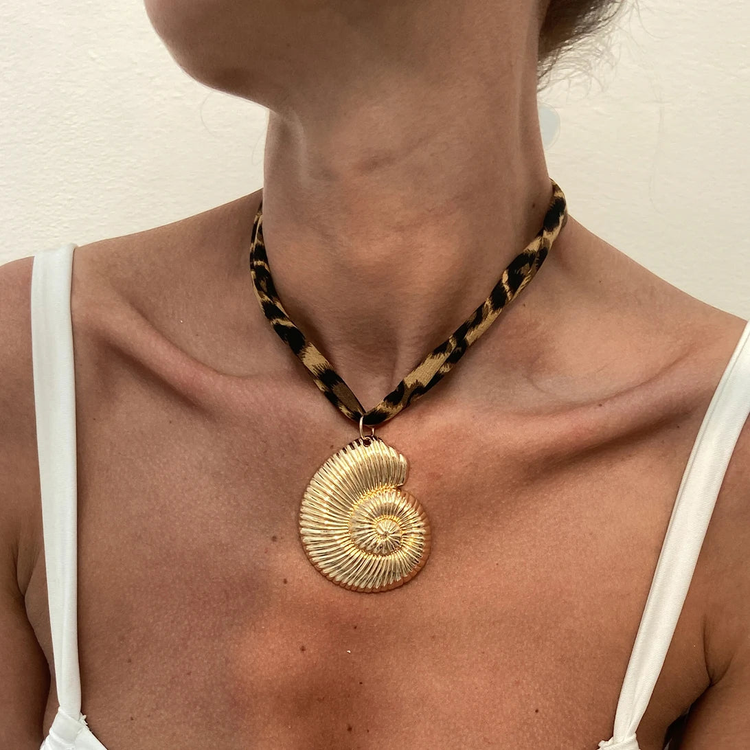 Ingemark 7 Stile Ethnische Multilayer Samt Kette Halskette Frauen 2025 Neue Mode Metall Conch Seestern Herz Anhänger Hals Schmuck