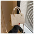 Modische, minimalistische, gewebte Handtasche, einfarbige Umhängetasche aus Strohgeflecht, vielseitige, lässige kleine quadratische Tasche