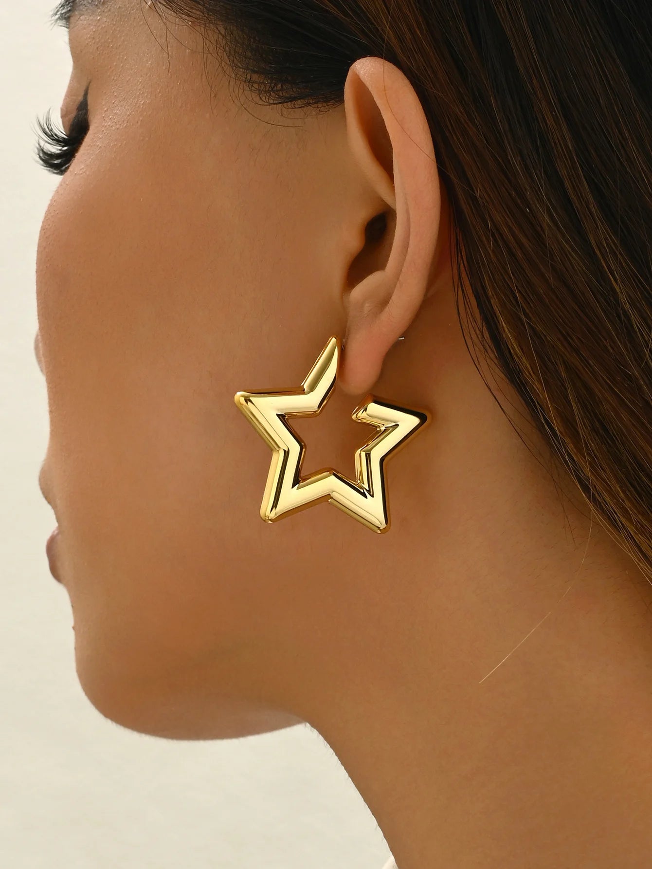 Natura Sabi Geometrische unregelmäßige metallische Farbohrringe für Frauen 2024, minimalistischer Stil, Persönlichkeitsohrringe, trendiger Schmuck, Geschenk
