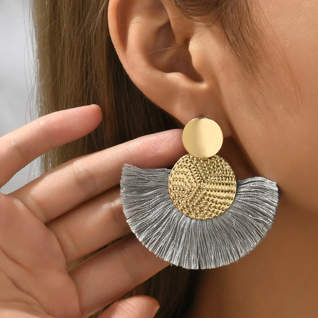 Mode Böhmischen Große Quaste Baumeln Weiße Fringe Weibliche Ohrringe Tropfen Ohrringe für Frauen Erklärung Hochzeit Schmuck