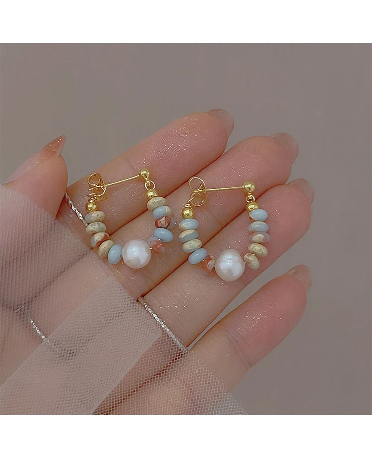 Urlaubsstil-Design, Naturstein-Perlen-Perlen-Anhänger-Ohrringe für Frauen und Mädchen, 2024, Modeschmuck, ungewöhnliche Accessoires
