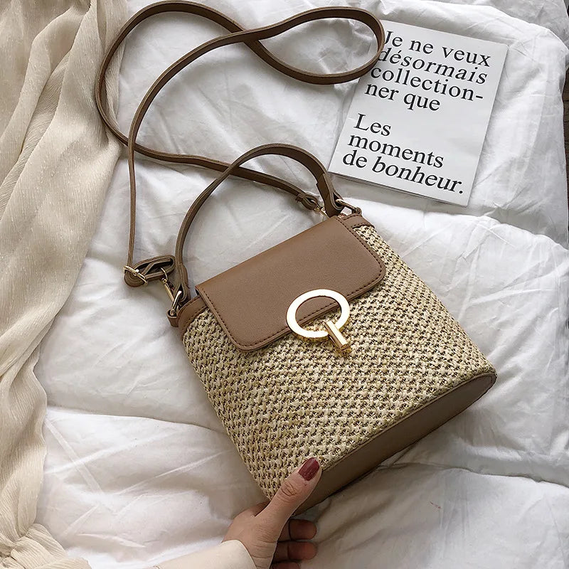 Strand Dame Reise Geldbörsen und Handtaschen Casual Ketten Stroh Eimer Taschen Frauen Sommer Umhängetasche Rattan Taschen Schulter Tasche Bolsa