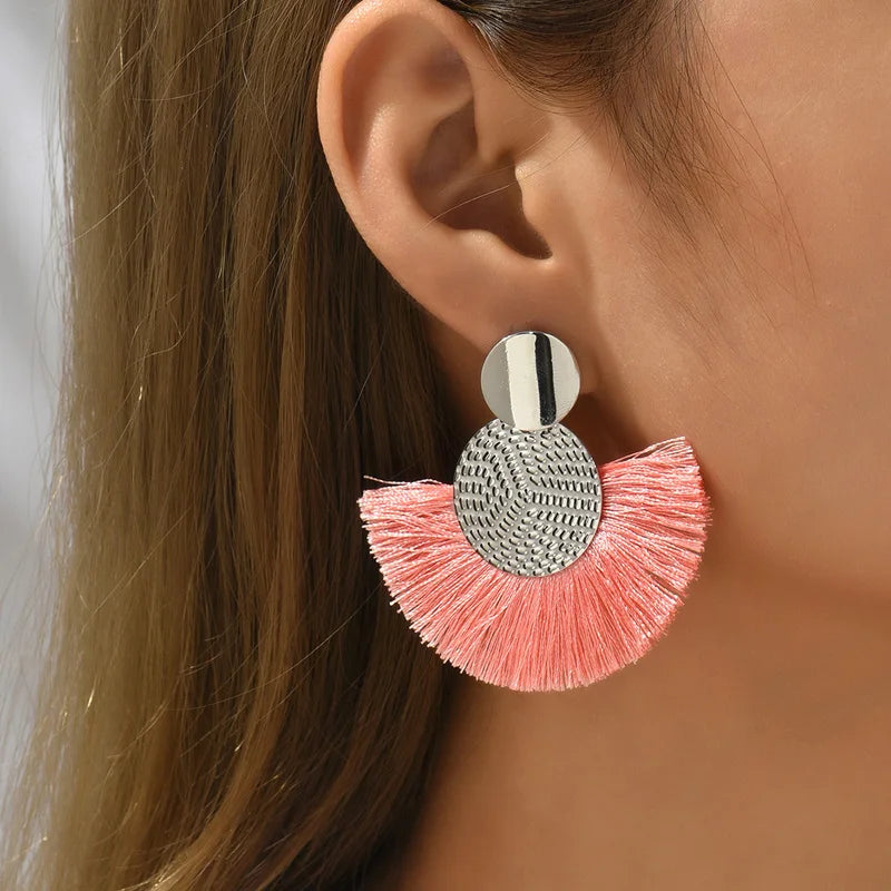 Mode Böhmischen Große Quaste Baumeln Weiße Fringe Weibliche Ohrringe Tropfen Ohrringe für Frauen Erklärung Hochzeit Schmuck