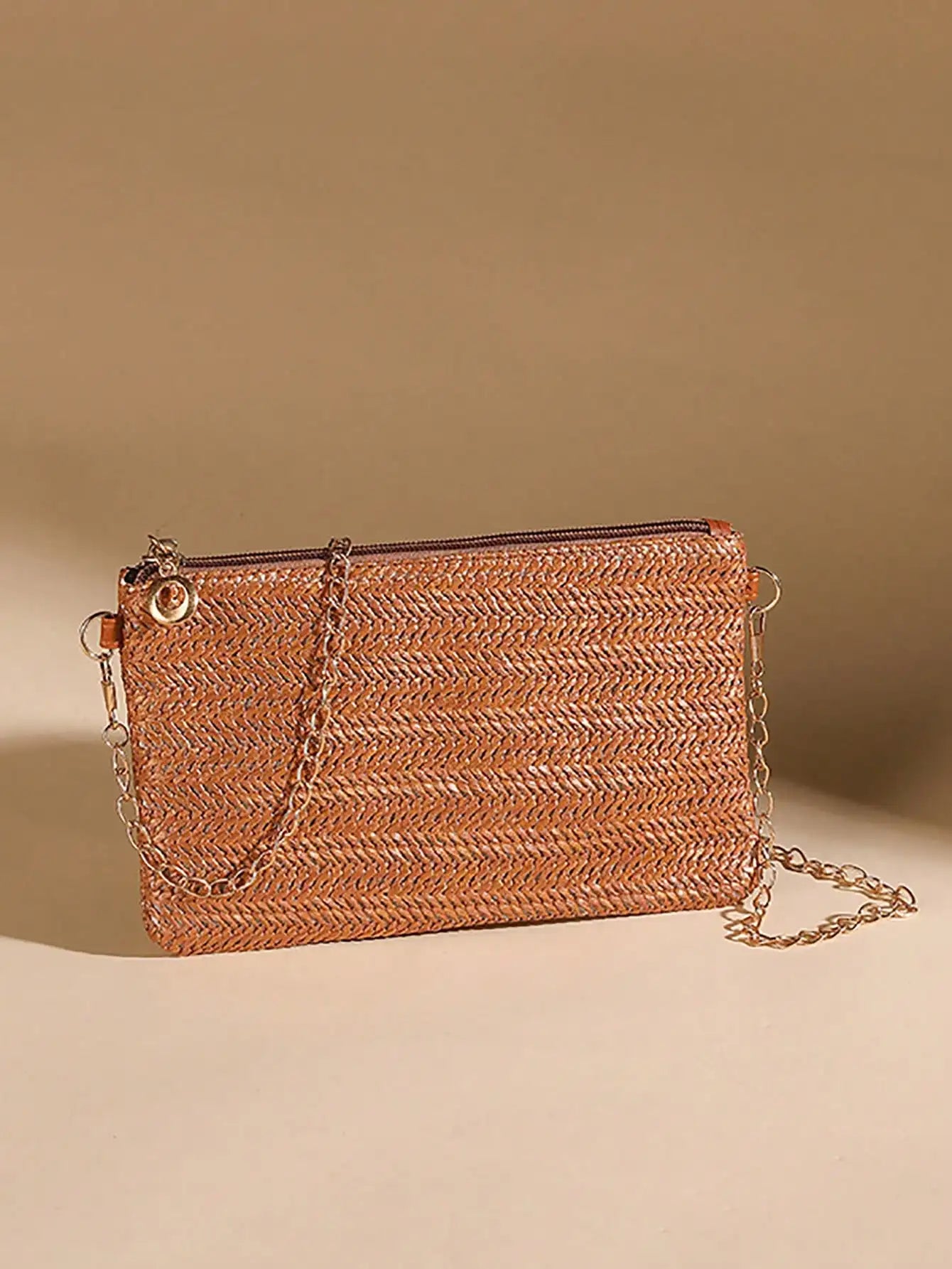 Neue kleine quadratische Tasche aus Strohgewebe, einfache und modische Handytasche mit Kette, kleine, leichte und vielseitige Mini-Umhängetasche