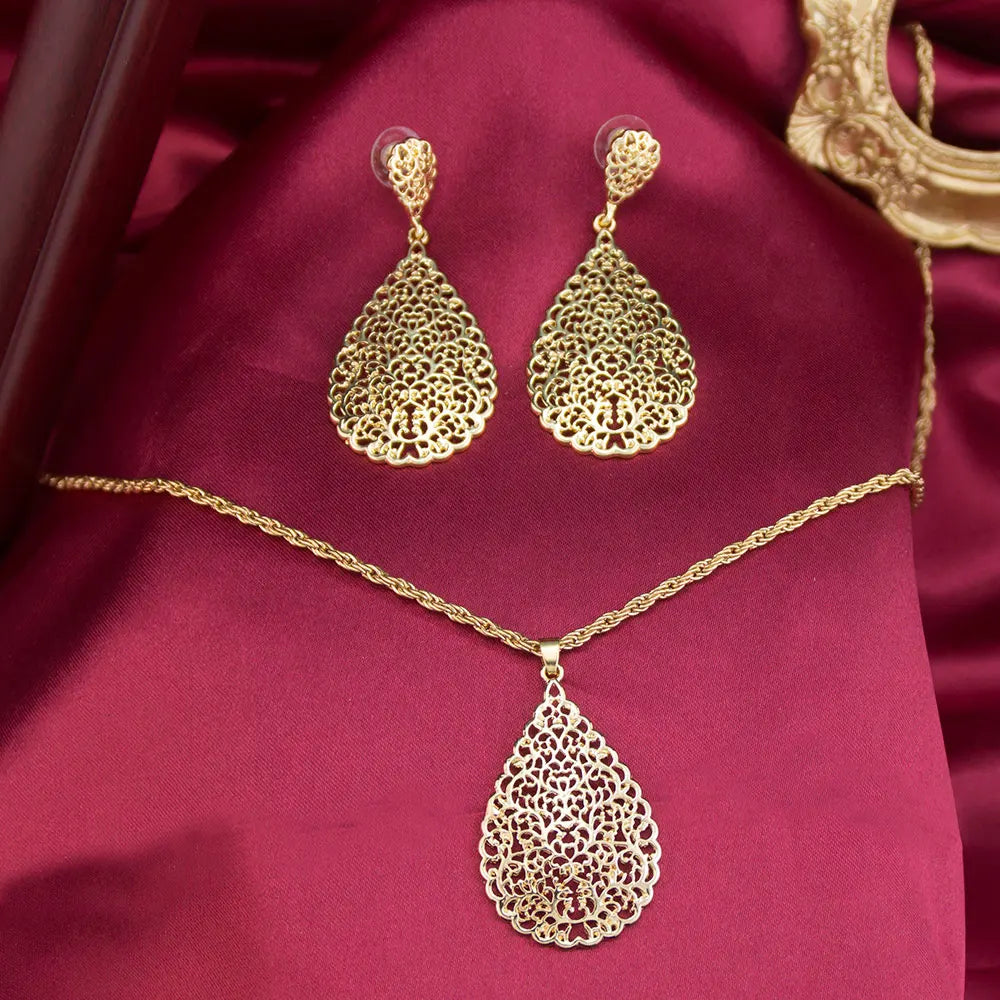 Sunspicems Goldfarbenes Arabisches Damen-Schmuckset Hohle Tropfenförmige Ohrringe Anhänger Halskette Marokkanischer Brautschmuck Strand-Schmuck