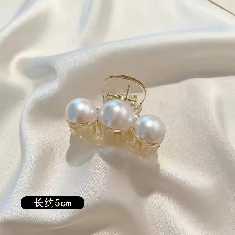 Acryl Daisy Hair Clip