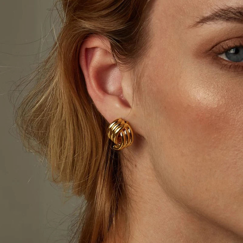 Mode Glänzende Drei-Schicht Strukturierte Kreuzung Knoten Ohrringe für Frauen Gold Farbe Edelstahl Ohrring Vintage-Schmuck Geschenk