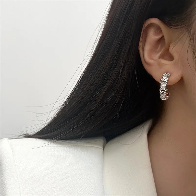 Vintage CC Design Ohrstecker für Frauen Koreanische Mode X Kreuz Zirkon Ohrring Verlobung Schmuck Geschenke Großhandel