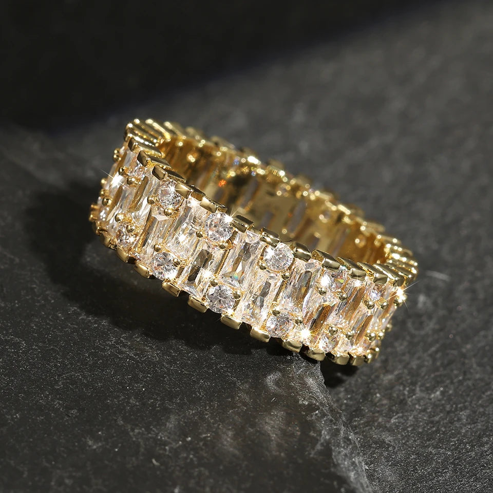 Klassische Baguette-Zirkonia-Verlobungsringe für Damen, luxuriöser, 18 Karat vergoldeter Hochzeitsschmuck
