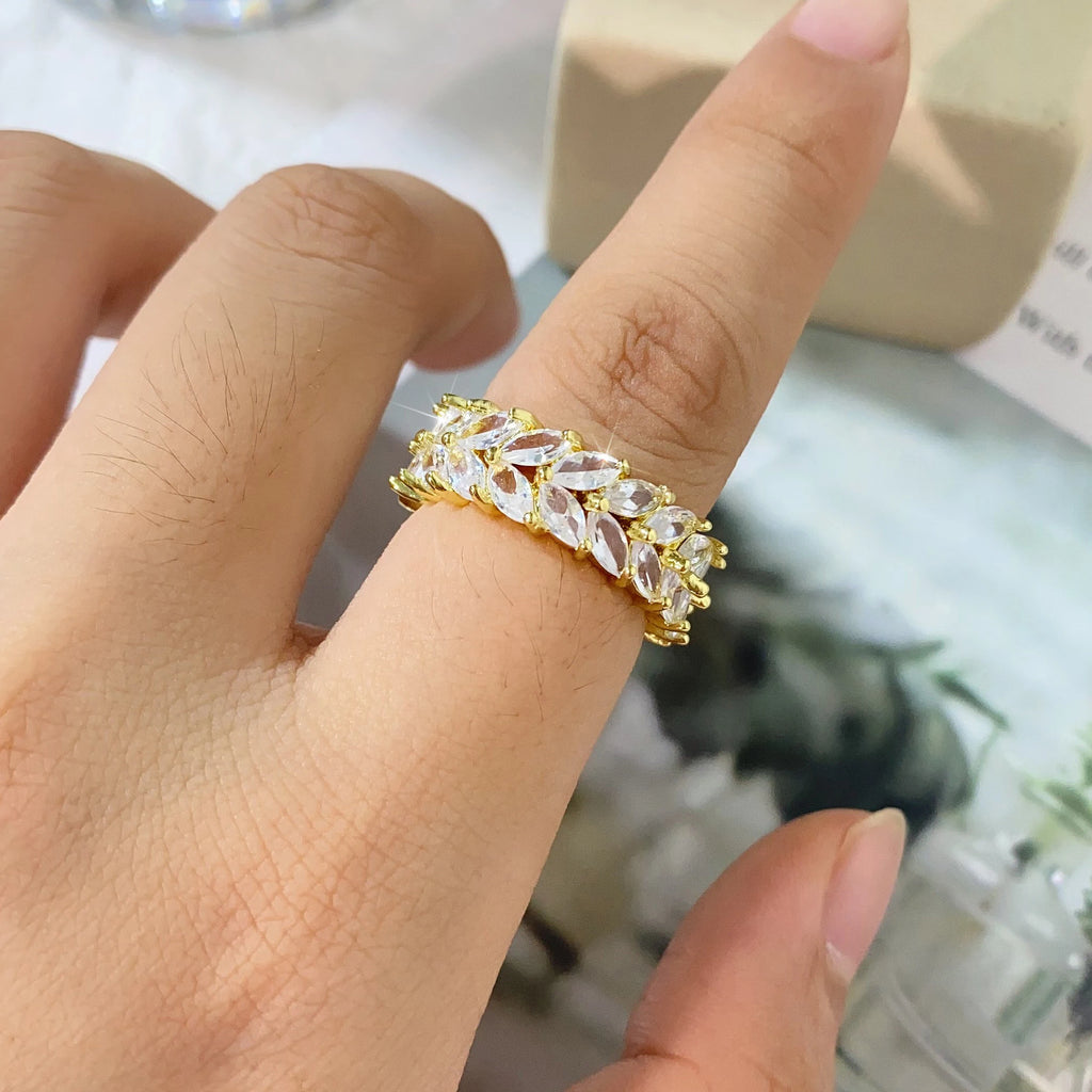 Klassische Baguette-Zirkonia-Verlobungsringe für Damen, luxuriöser, 18 Karat vergoldeter Hochzeitsschmuck