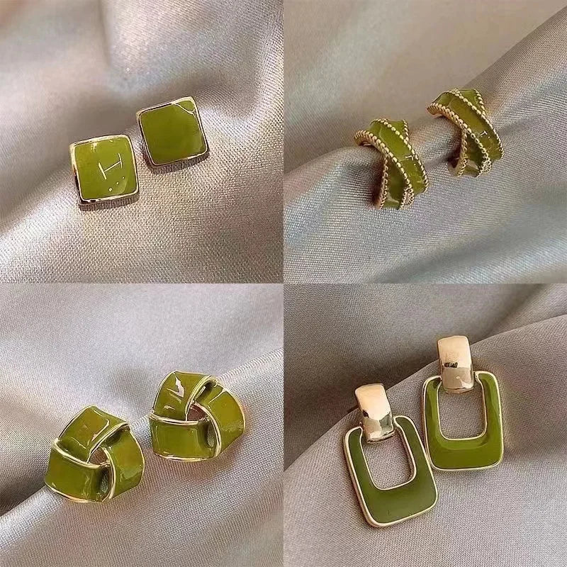 Koreanische Mode Glasierte Grüne Frische Kleine Stud Ohrringe Für Frauen Vintage Tropft Öl Geometrische Emaille Ohrring Partei Schmuck Geschenk