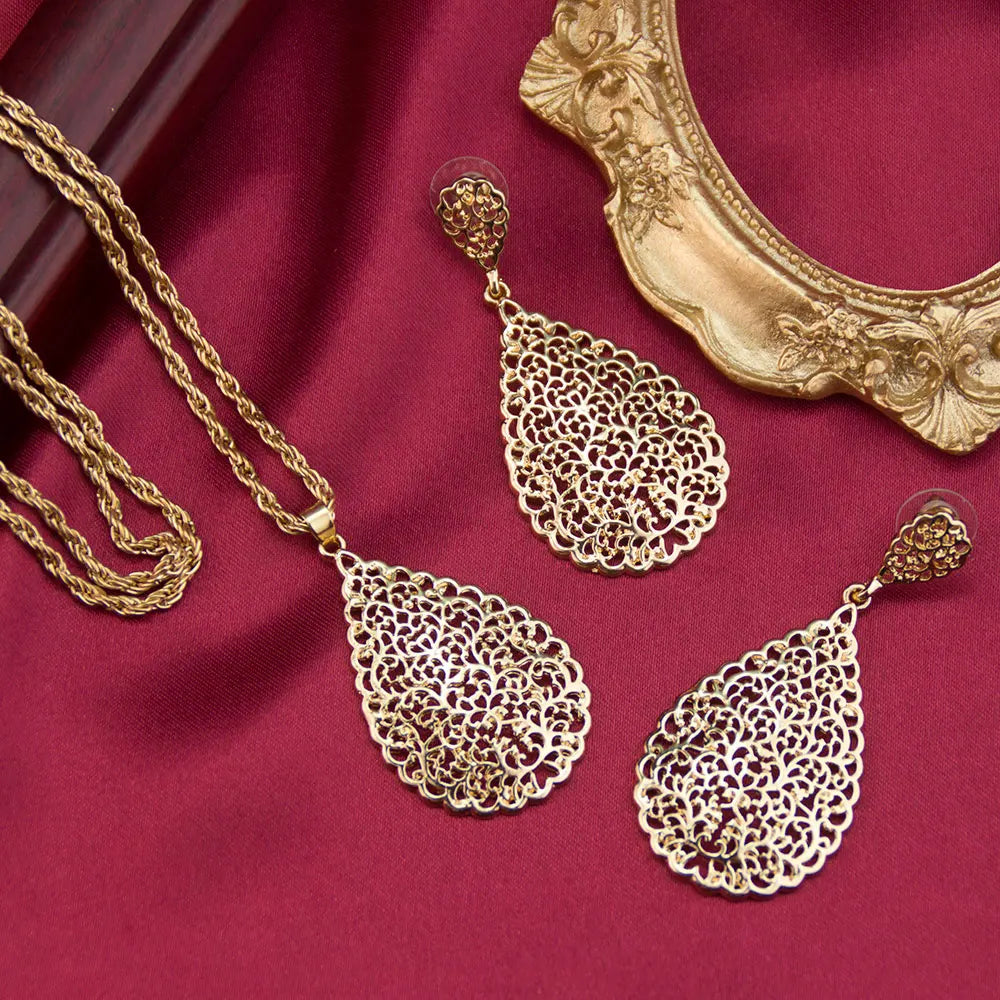 Sunspicems Goldfarbenes Arabisches Damen-Schmuckset Hohle Tropfenförmige Ohrringe Anhänger Halskette Marokkanischer Brautschmuck Strand-Schmuck