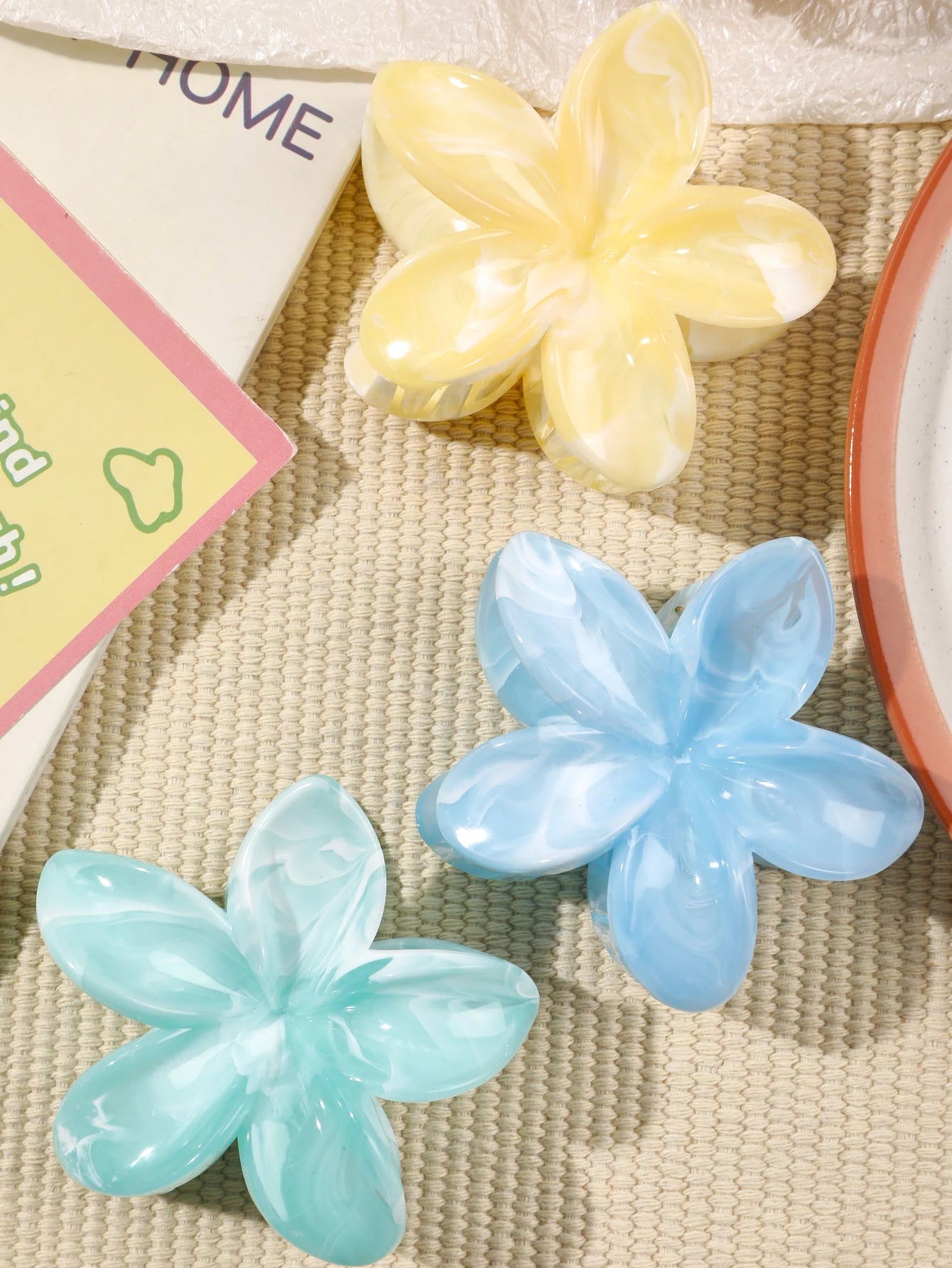 Hawaiianische Blumenkrallenklammern für Frauen, Blumen-Haarklammern mit Marmorader für dünnes Haar, süßer Strand-Haarschmuck