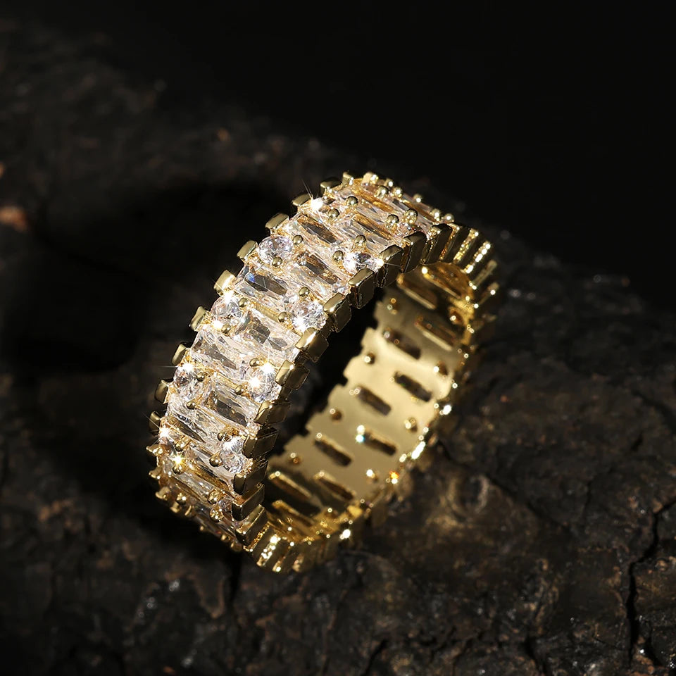 Klassische Baguette-Zirkonia-Verlobungsringe für Damen, luxuriöser, 18 Karat vergoldeter Hochzeitsschmuck