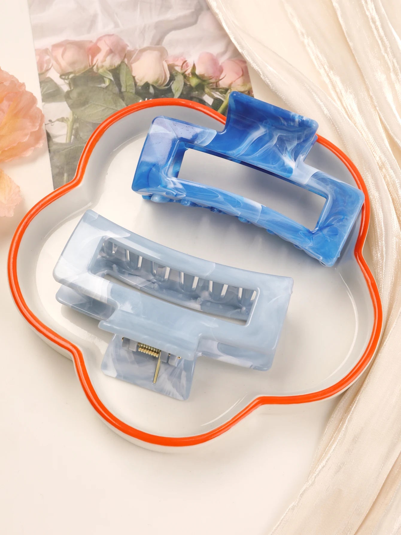 Große Marmor-Haarklammern 2er-Set – Starker Halt für dickes Haar