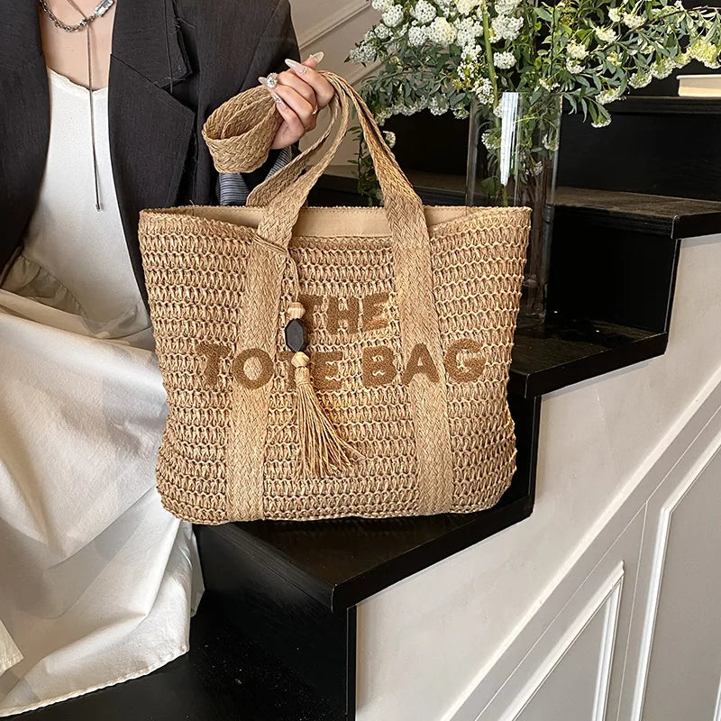 Französischer Stil, große Kapazität, gewebte Strohtasche für Damen, neue Strandurlaub-Umhängetasche, lässige Pendler-Einkaufstasche, Geldbörse