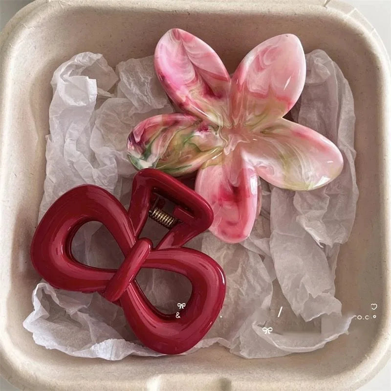 2-teiliges Vintage Haarclip-Set – Blau Polka Dots & Rote Schleife | Koreanische Haarspangen für Damen